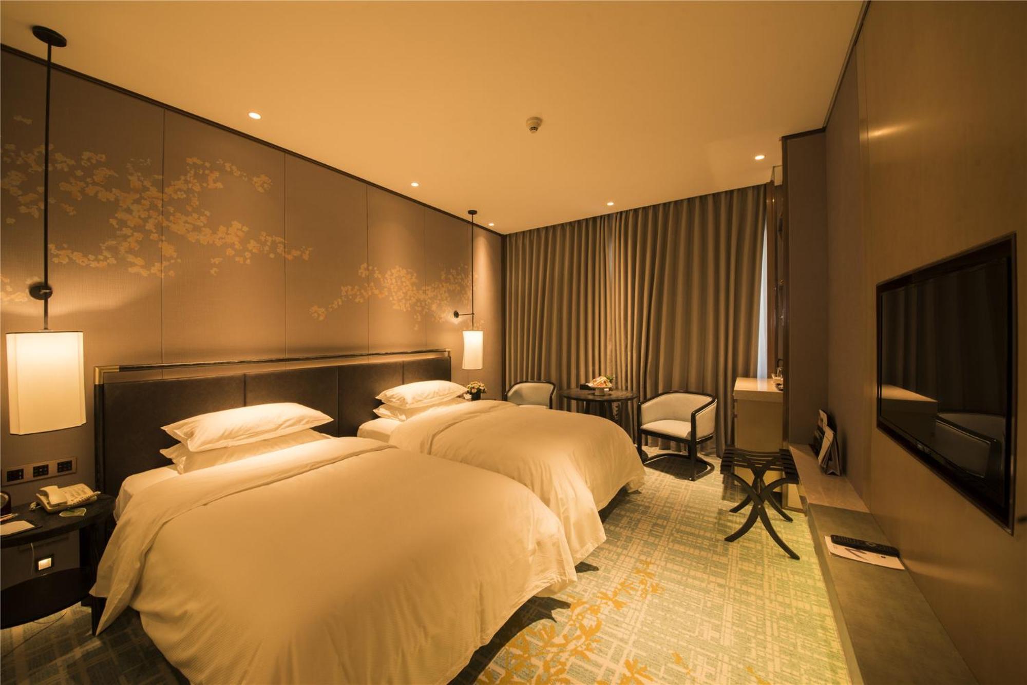 Courtyard By Marriott Yangzhou Hotel Exterior photo