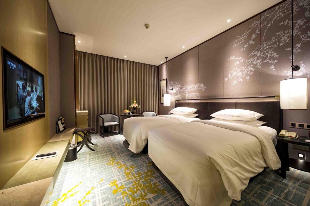 Courtyard By Marriott Yangzhou Hotel Exterior photo