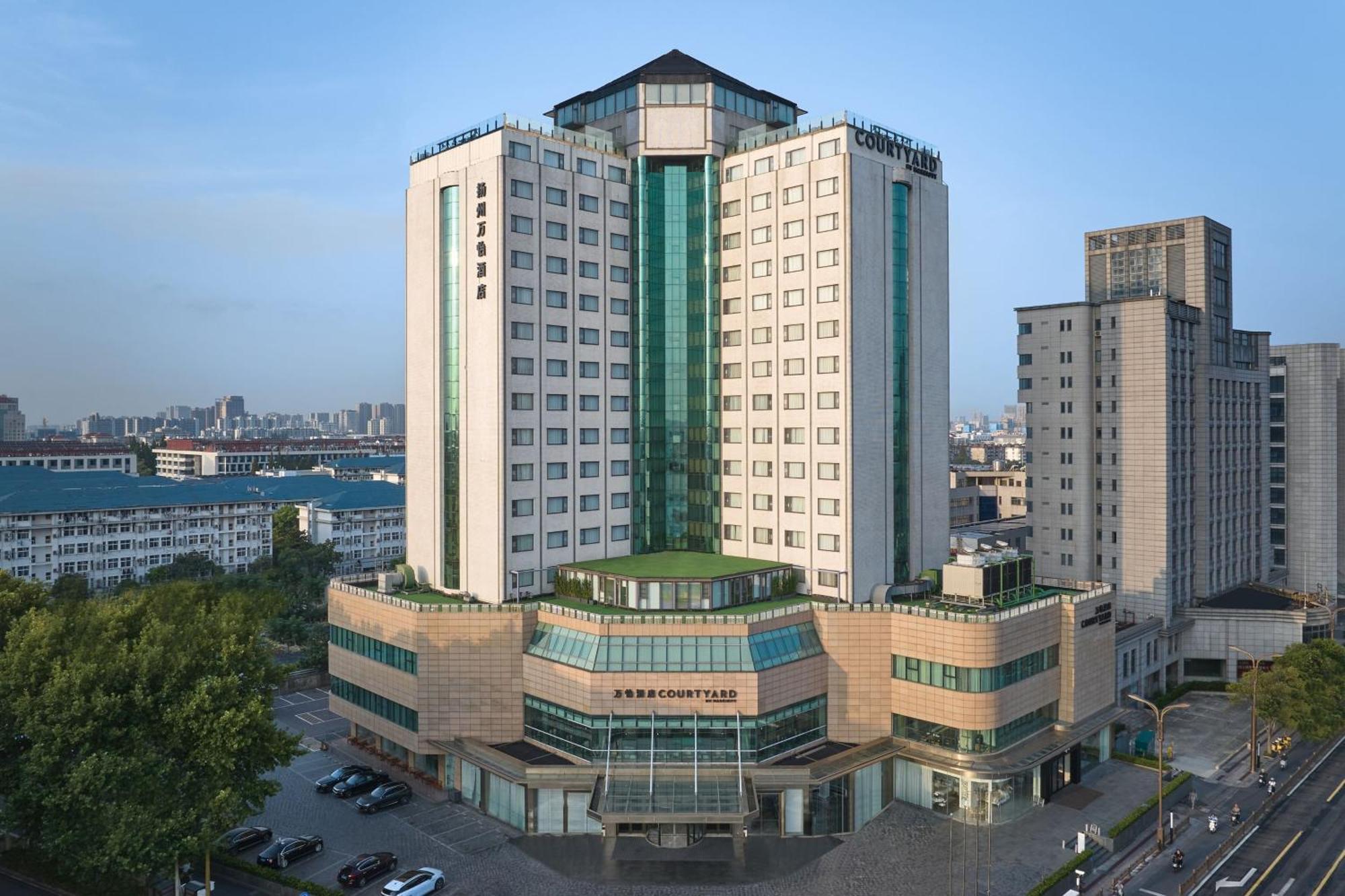 Courtyard By Marriott Yangzhou Hotel Exterior photo