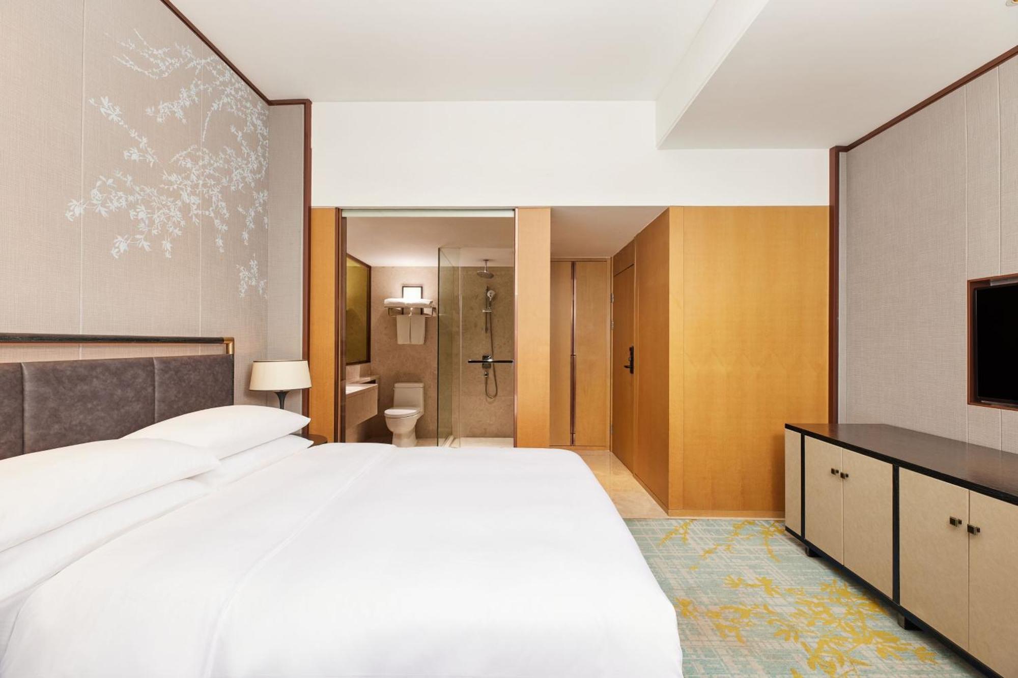 Courtyard By Marriott Yangzhou Hotel Exterior photo