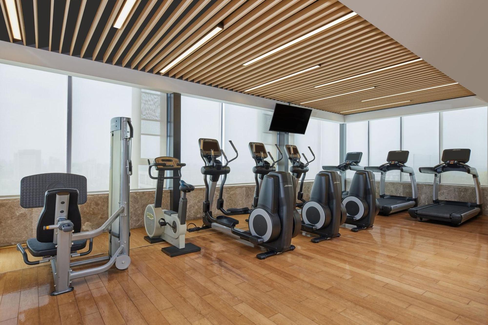 Courtyard By Marriott Yangzhou Hotel Exterior photo